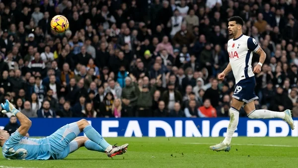 Dominic Solanke hits brace in Spurs dismantling of Villa