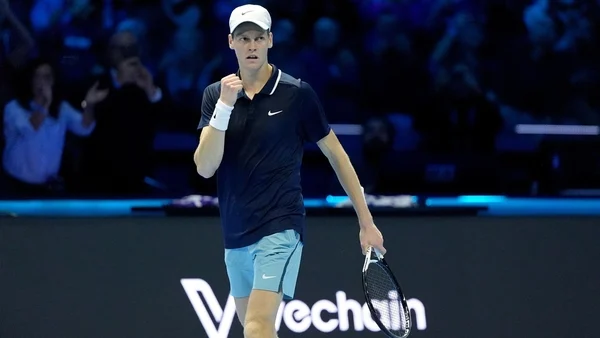 Home favourite Jannik Sinner advances to ATP Finals last four