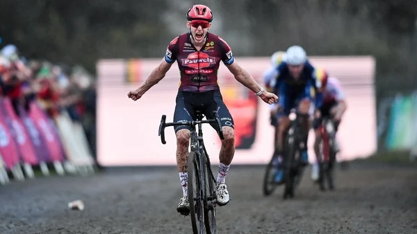 Thrills and spills at Cyclo-cross World Cup in Dublin