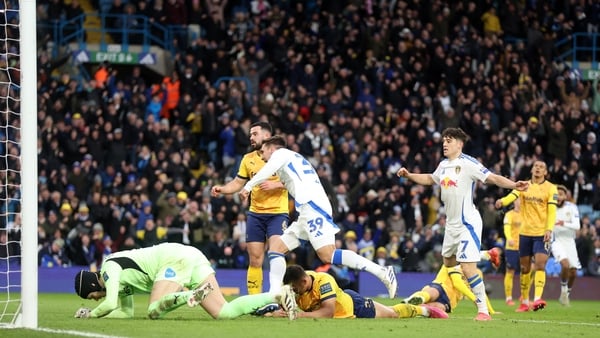 Championship: Leeds win to go top as Owls hold Preston