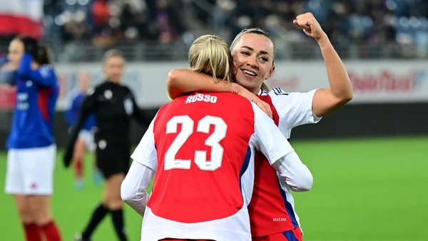 Women's Champions League: Wins for Arsenal and Man City