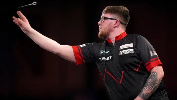 Keane Barry comfortably into round two at the Ally Pally