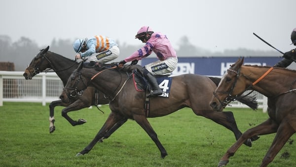 Crambo claims a second Long Walk Hurdle at Ascot