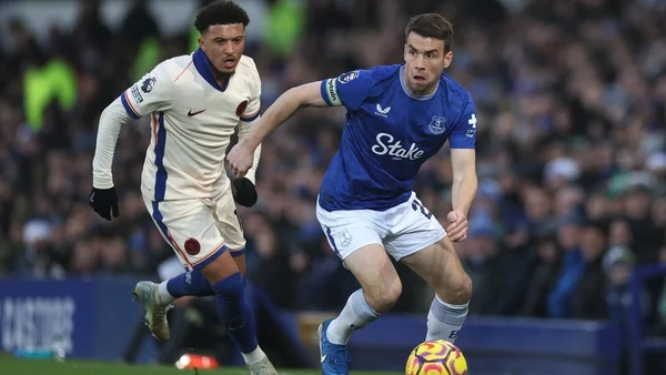 Sean Dyche backs 'very unlucky' Seamus Coleman to step up for Everton at Manchester City