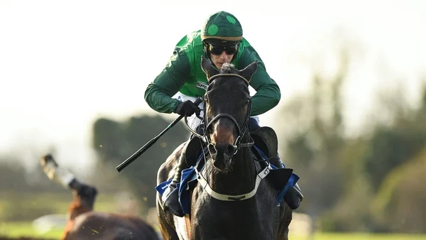 Impaire Et Passe lands Faugheen Novice Chase at Limerick