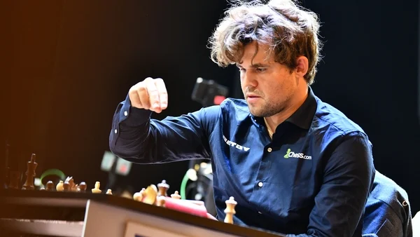 Magnus Carlsen returning to chess tournament after jeans row